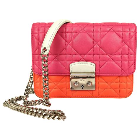 lady dior clutch mit kette|Lady Dior Clutch mit Kette.